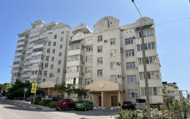 326 Odnokomnatnaya Kvartira Apartments