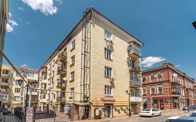 Na Bolshoy Sadovoy 52-56 Flat