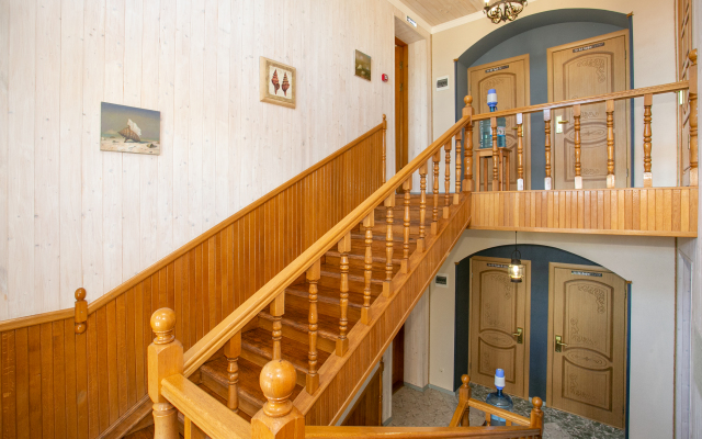 Grey-S Guest House
