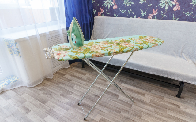 Ne Vopros u zhd i avto vokzala Flat