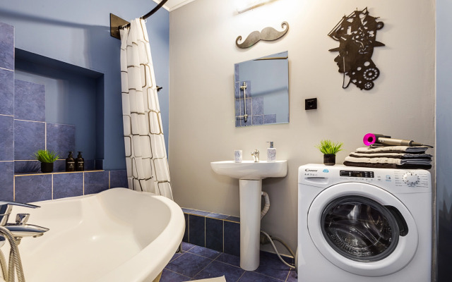Dvukhkomnatnye Na Naberezhnoy Obvodnogo Kanala Apartaments