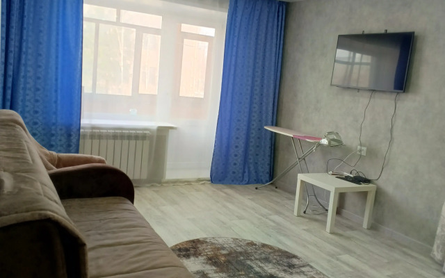 Na Komsomolskoy 16/2 Flat