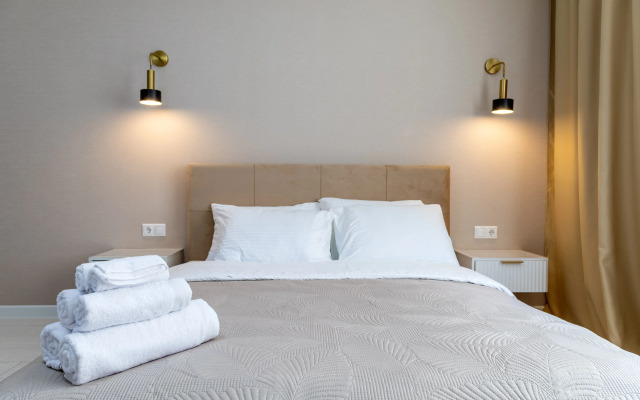 U Berega Naprotiv Naberezhnoy Flat
