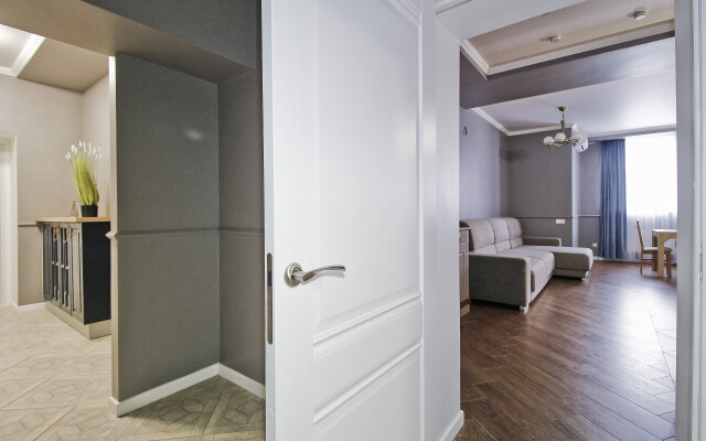 Апартаменты Комсомольский 7