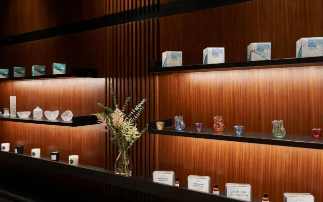 FORM  Dubai, Dubai, a Member of Design s