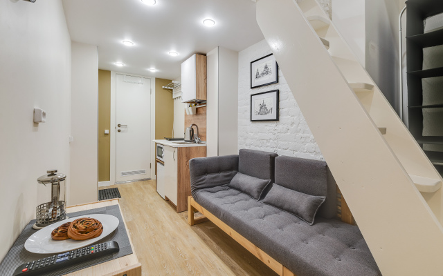 Апартаменты Лебедев Лофт на Невском 158 (1)