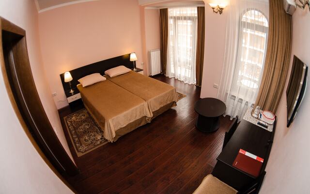 BoNaMi Guest House