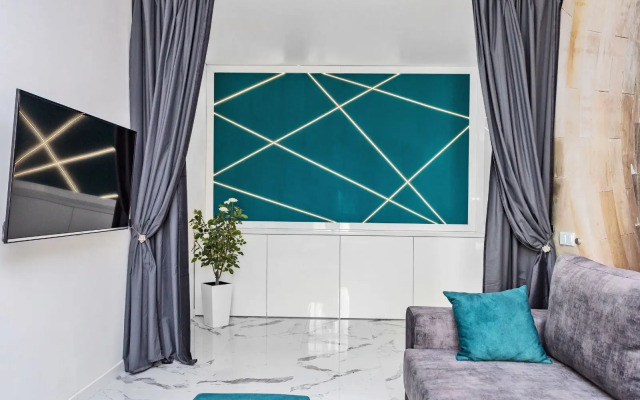 Апартаменты Люксовые апартаменты с 2 спальнями на Карла Маркса