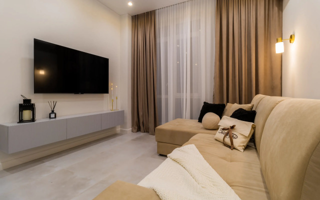Na Rodionova 178 Flat