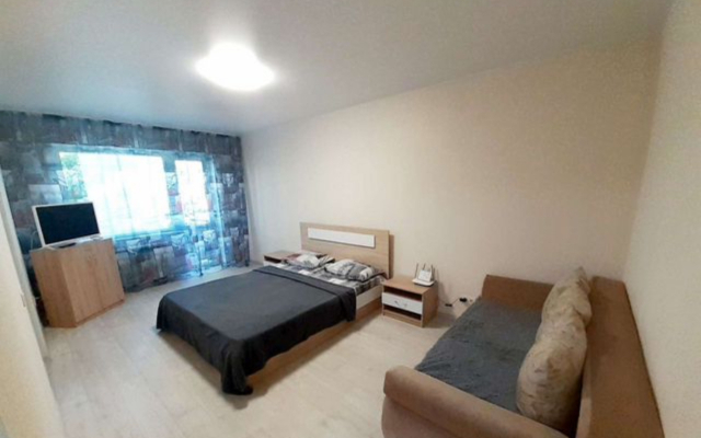 Na Ul. Neftezavodskaya 30a Flat