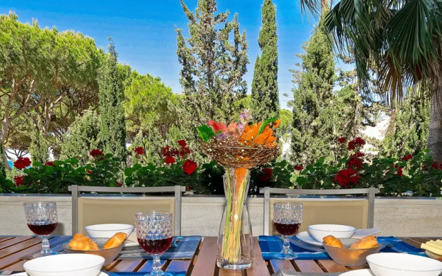 All About Villa Marina Mariola