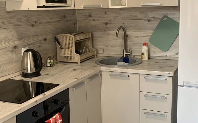 V Novostroyke V Spalnom Rayone Flat