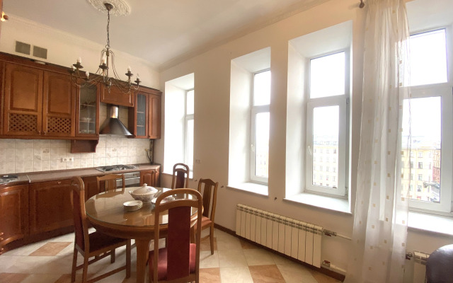 Апартаменты с Видом на Фонтанку