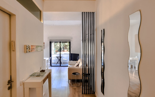 Apt Nacre Apartments