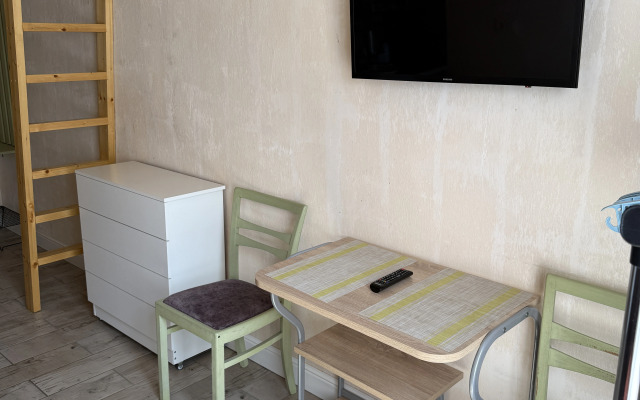 Dvukhurovnevye Apartamenty Zhyoltye Poyuschie Fontany Apartments