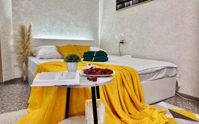 U Mamaeva Kurgana V Tsentre Goroda Flat