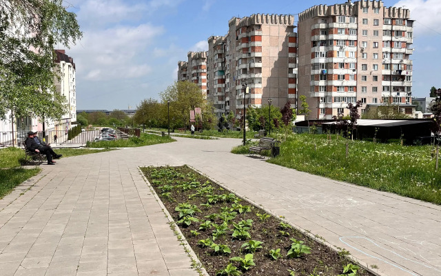 Na Moskovsom Bulvare Flat