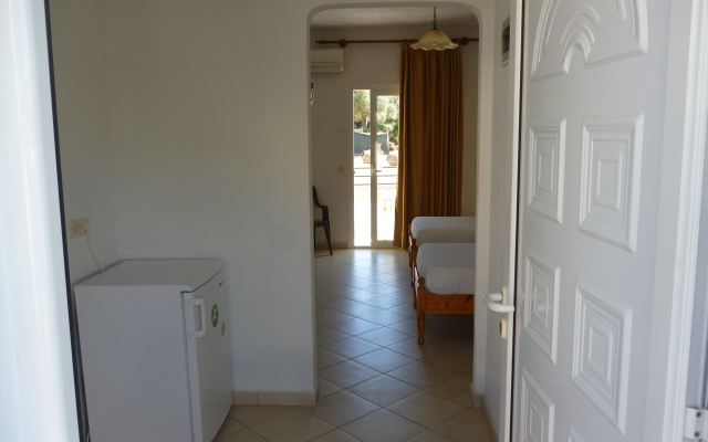 Alexandros Guest House