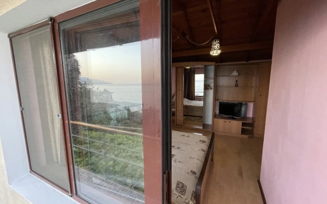 Dvukhetazhny Na Ulitse Drazhinskogo 33 Private house