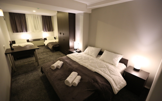 Reverence Hotel