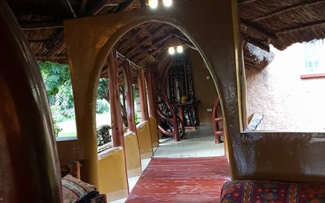 The Great Circle Lodge Hotel
