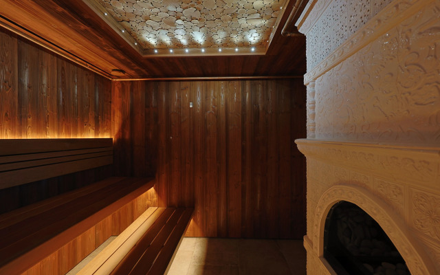 Отель Генрих