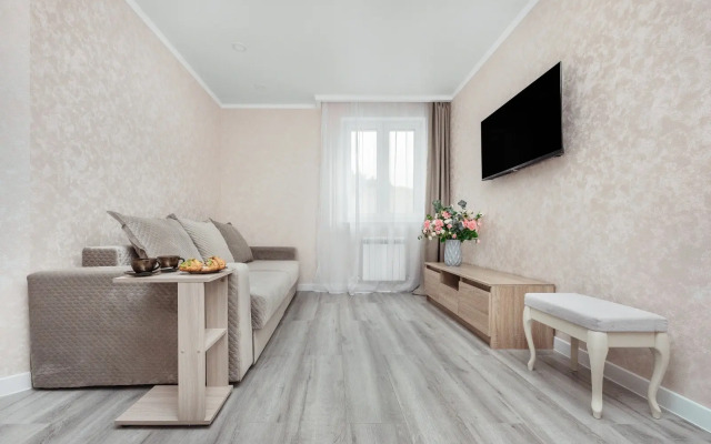 Dvukhkomnatnaya S Balkonom I Vidom Na More Flat