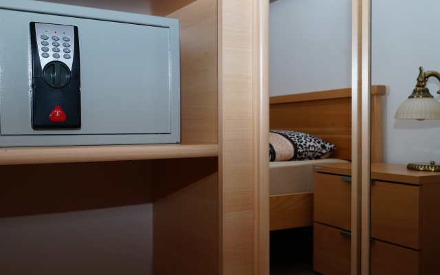 Clever II Apartments