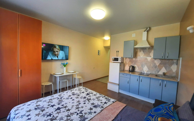 Квартира Вторая студия на Вертолетчиков