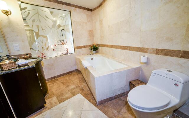 Olalani Resort  Hotel And Condotel
