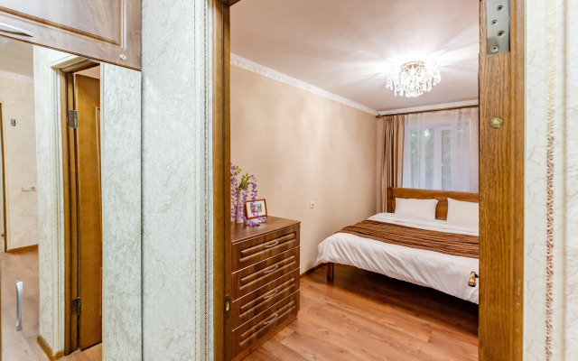 Квартира Уютная Трехкомнатная Квартира в Кисловодске