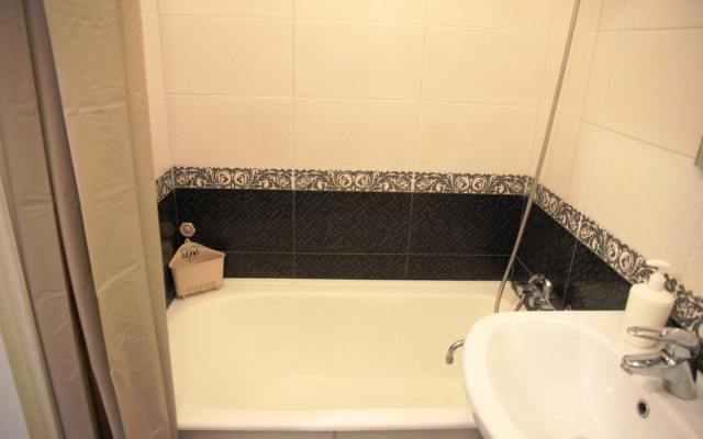 Квартира Уютная и просторная квартитра рядом с Вивеей