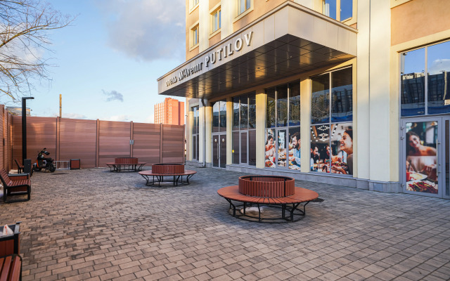 U m. Kirovskii Zavod DreamAvenir with remote check-in i umnoy kolonkoy Alisoy Apartments