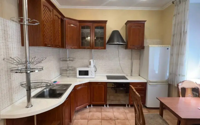 Nazarbaeva 44 Stalinskaia Planirovka Flat