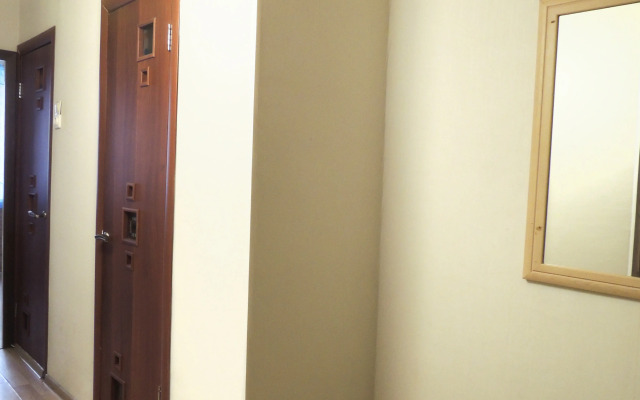 Апартаменты Красной армии 215