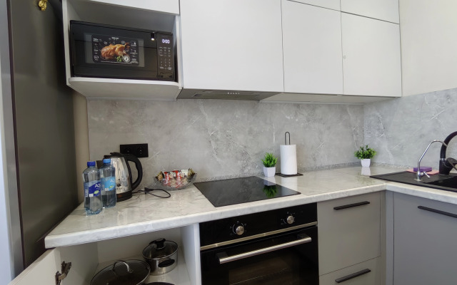 Stilnaya I Uyutnaya Ryadom S Tsentrom Flat