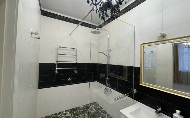 Roskoshnye Na Nezavisimosti Apartments