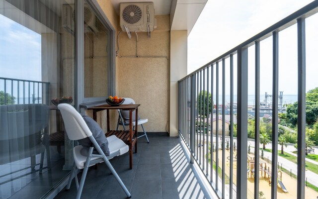 Studiya u morya s balkonom. Karavella 126 Flat