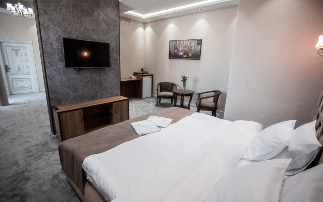 Hotel Arhan Palace Premium Hotel
