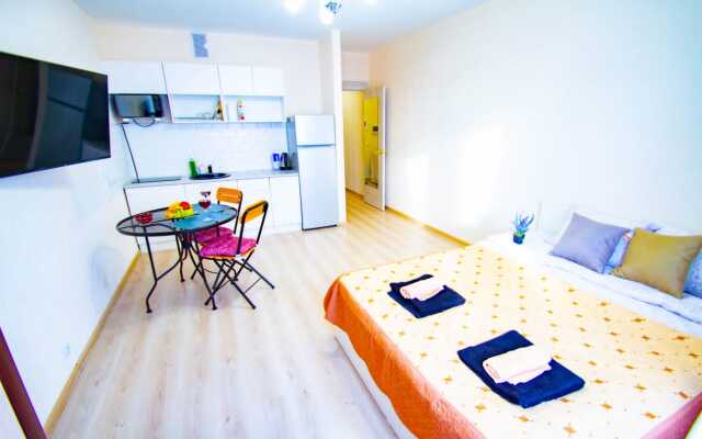Uyutnaya Studiya V Mytischakh Na 15 Etazhe Apartments