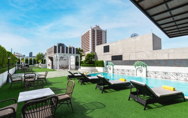 The Quartier Hotel Phrom Phong - Thonglor Bangkok by Compass Hospitality