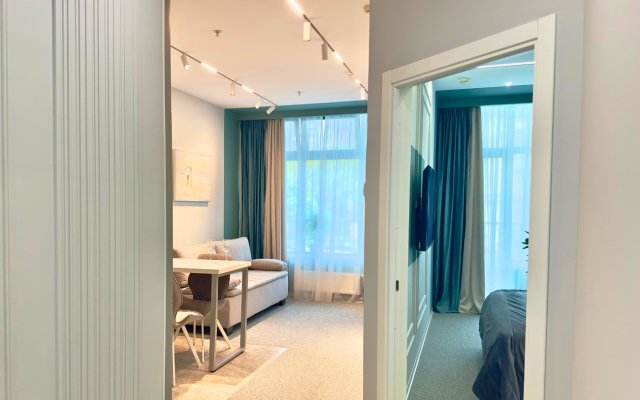 2kh-komnatnye apartamenty Coral Apart Apartments