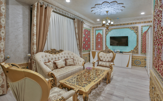 Отель Asian Plaza