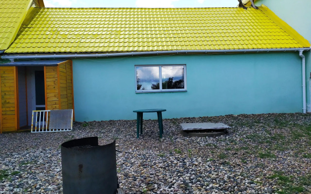 Uyutny Vozle Lesa Guest house