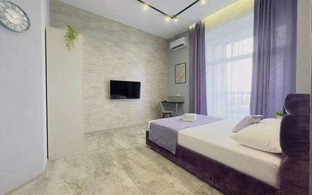 Sky Loft Studio 17 etazh Flat