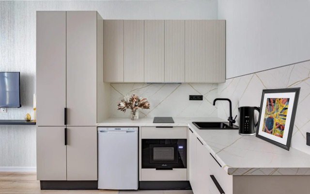 Квартира Современная студия на 18м этаже в центре