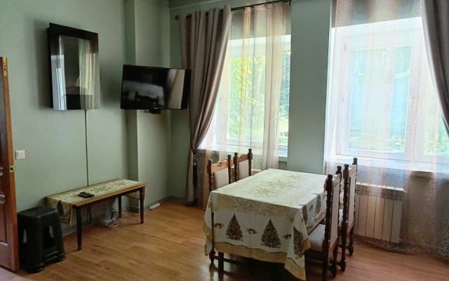 Professorskii Guest House