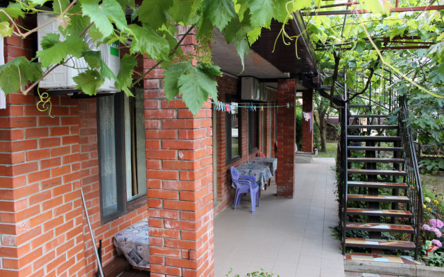 Shelkovitsa Guest House