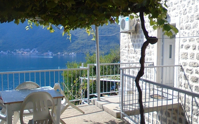 Jovanović Perast Apartments