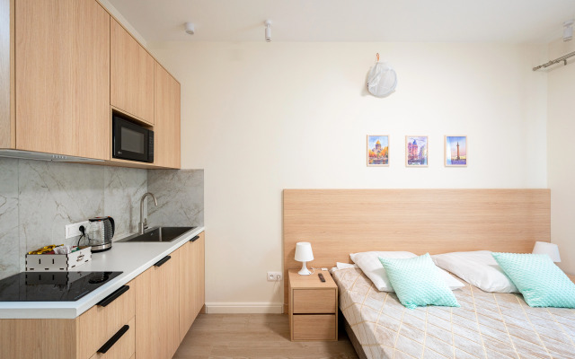 Na Naberezhnoy Makarova 58 Apartments